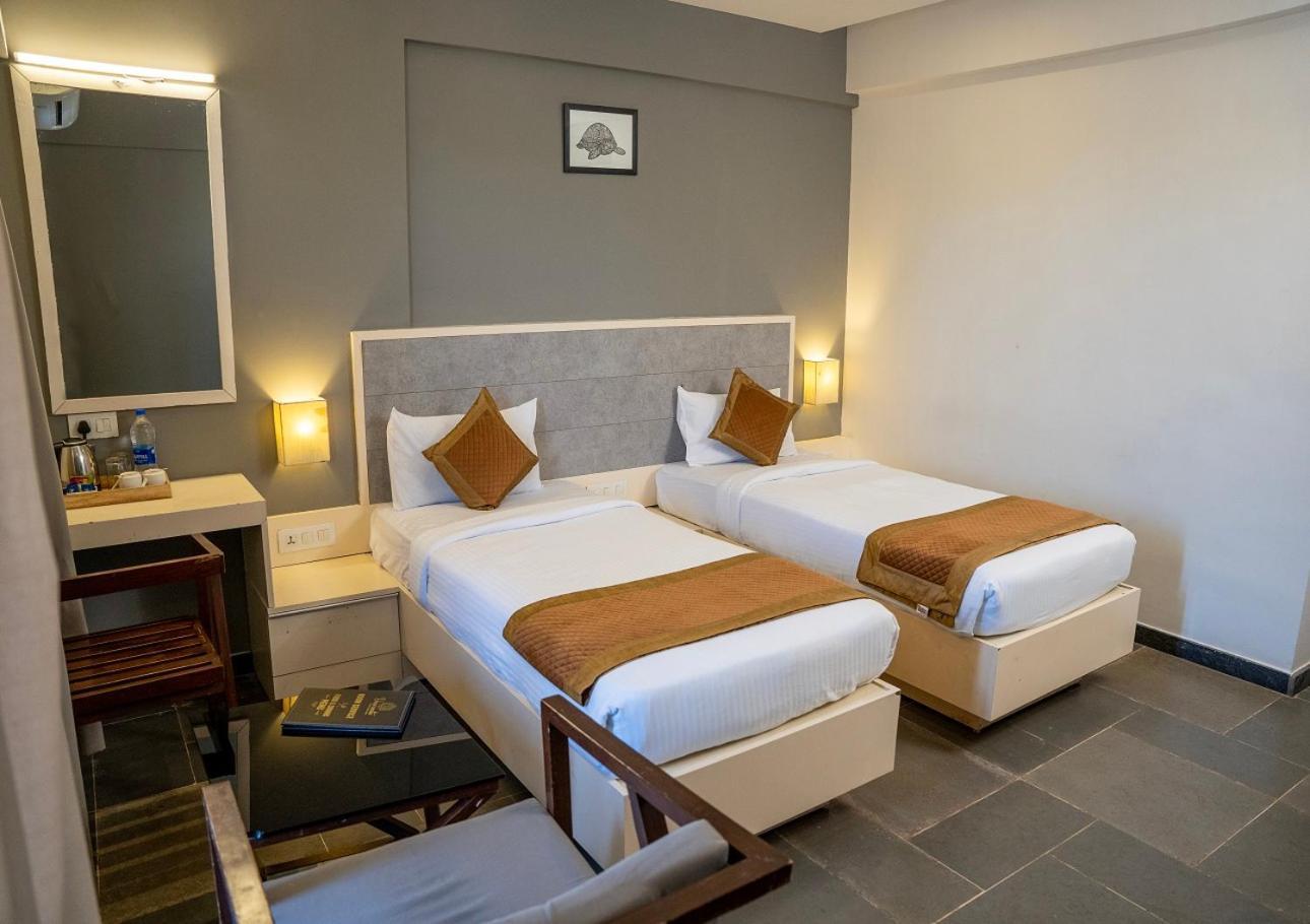 דהרוואד Hotel Dwarawata מראה חיצוני תמונה